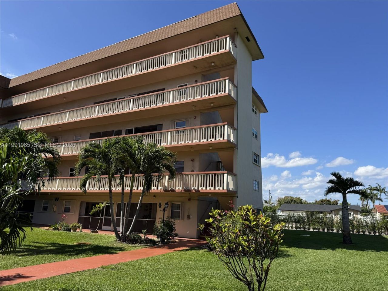 5300 Washington St , Unit V407, Hollywood, FL 33021 Photo