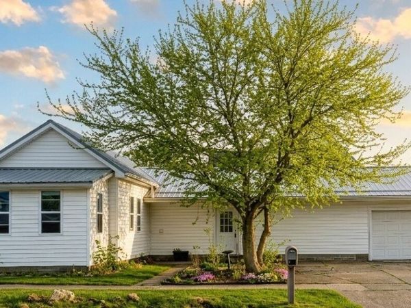 297 Depot Street, Conneaut, OH 44030