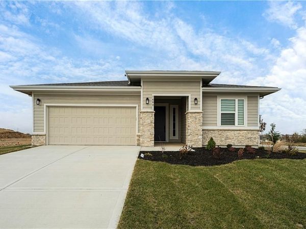 1700 NW 105th Terrace, Kansas City, MO 64155