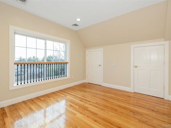 16 Grand Boulevard , Scarsdale, NY 10583