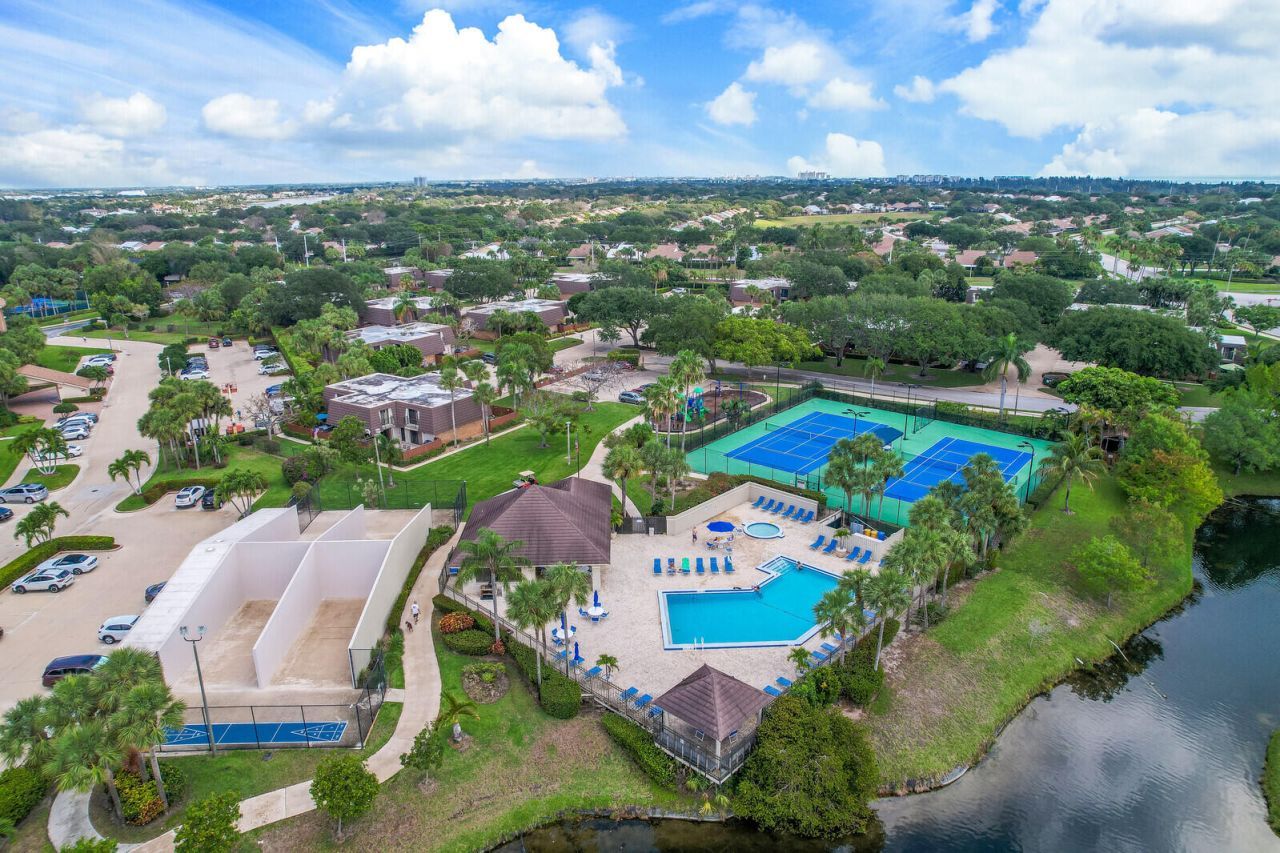 1940 19th Court, Jupiter, FL 33477 Photo