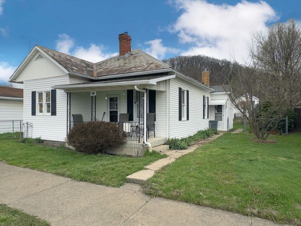 944 Poplar Street , Nelsonville, OH 45764