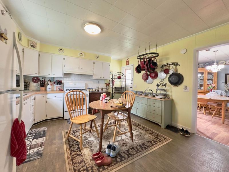 944 Poplar Street , Nelsonville, OH 45764 Photo 2