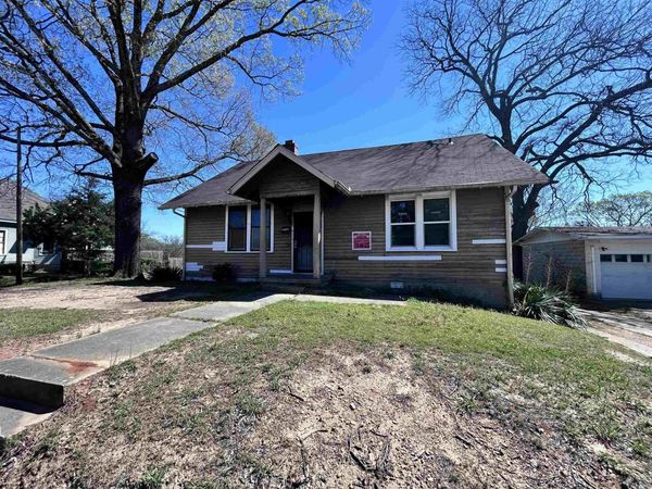 1601 Booker Street , Little Rock, AR 72204