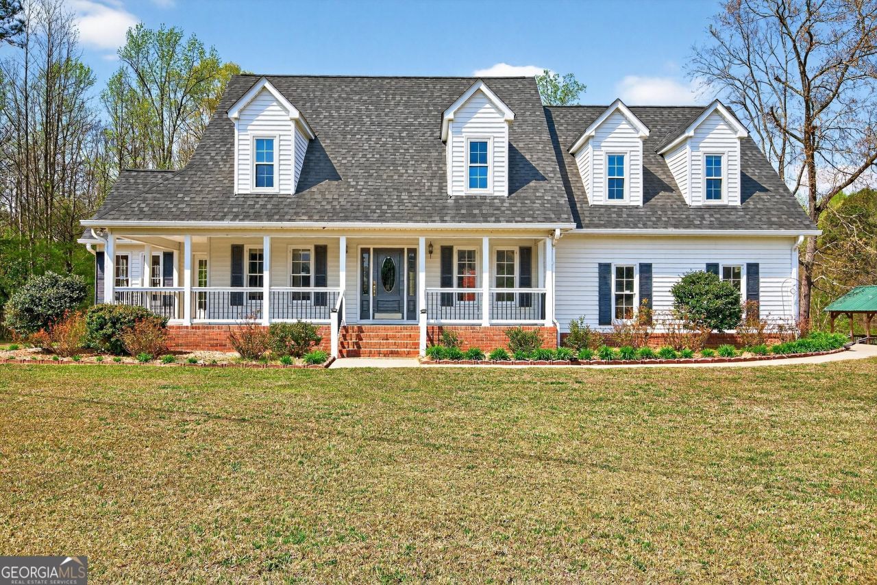 105 Crabtree Road, Griffin, GA 30223 Main Photo