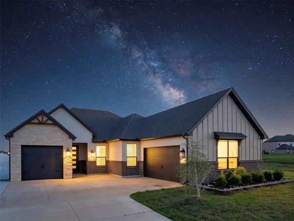 2261 Jackson Lane, Blanchard, OK 73010