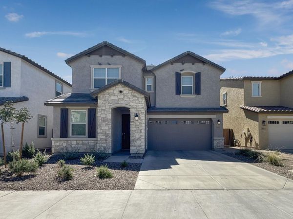 8327 E PETUNIA Avenue, Mesa, AZ 85212