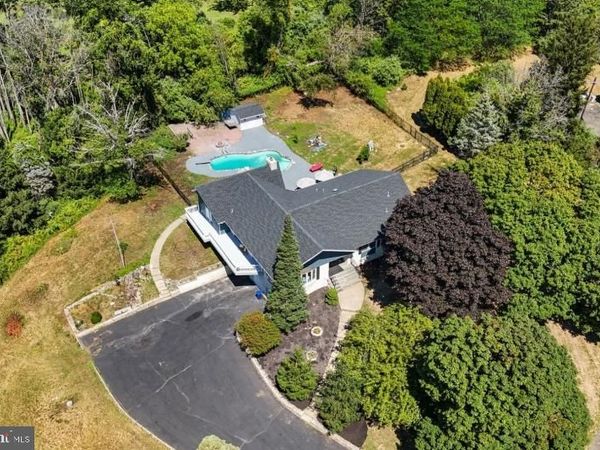 1 ROSSI DRIVE, CLINTON, NJ 08809