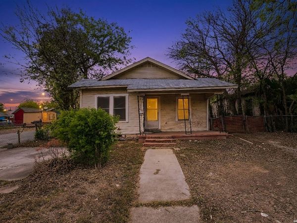 3007 Buena Vista, San Antonio, TX 78207