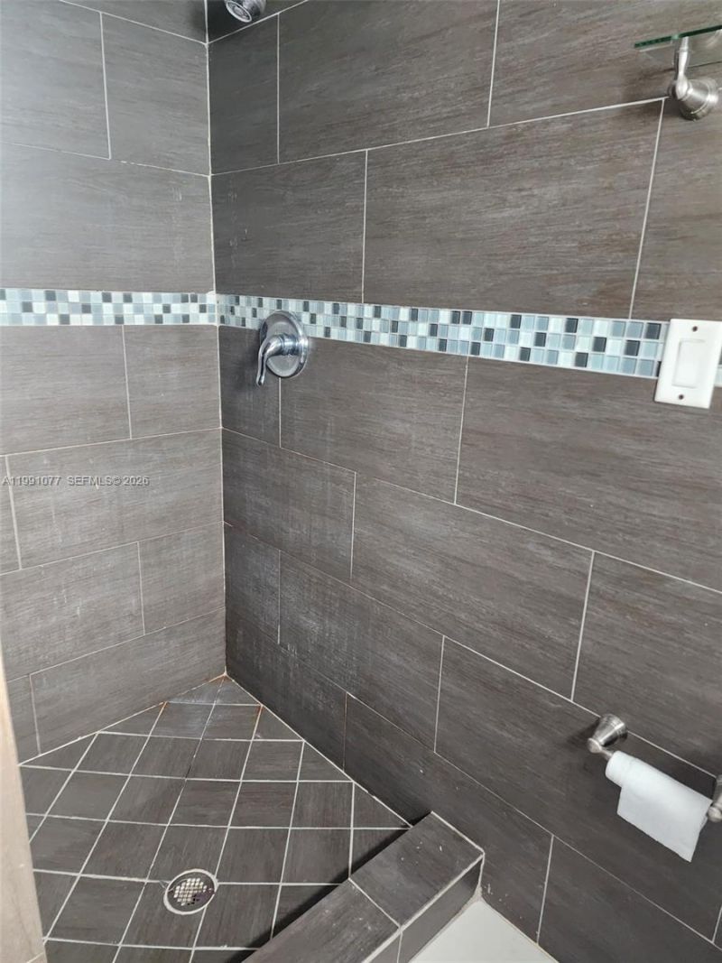 16101 SW 97th Ave , Unit Side/Studi, Miami, FL 33157 Photo