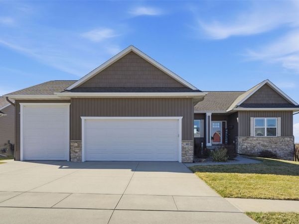 3095 Ridgeview Drive , Ely, IA 52227