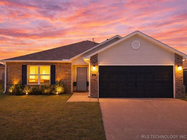 1240 E Richmond Street , Broken Arrow, OK 74012