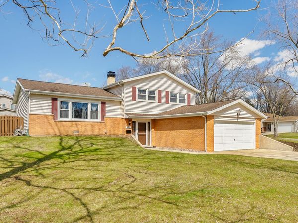 802 Timber Lane , Darien, IL 60561