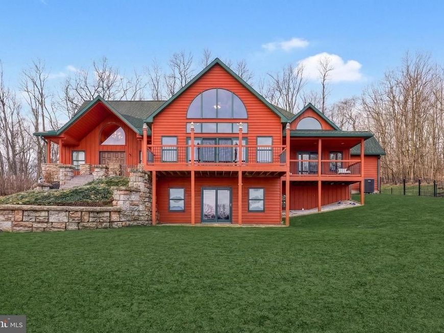 9 Bradi Drive, Carlisle, PA 17015 Main Photo