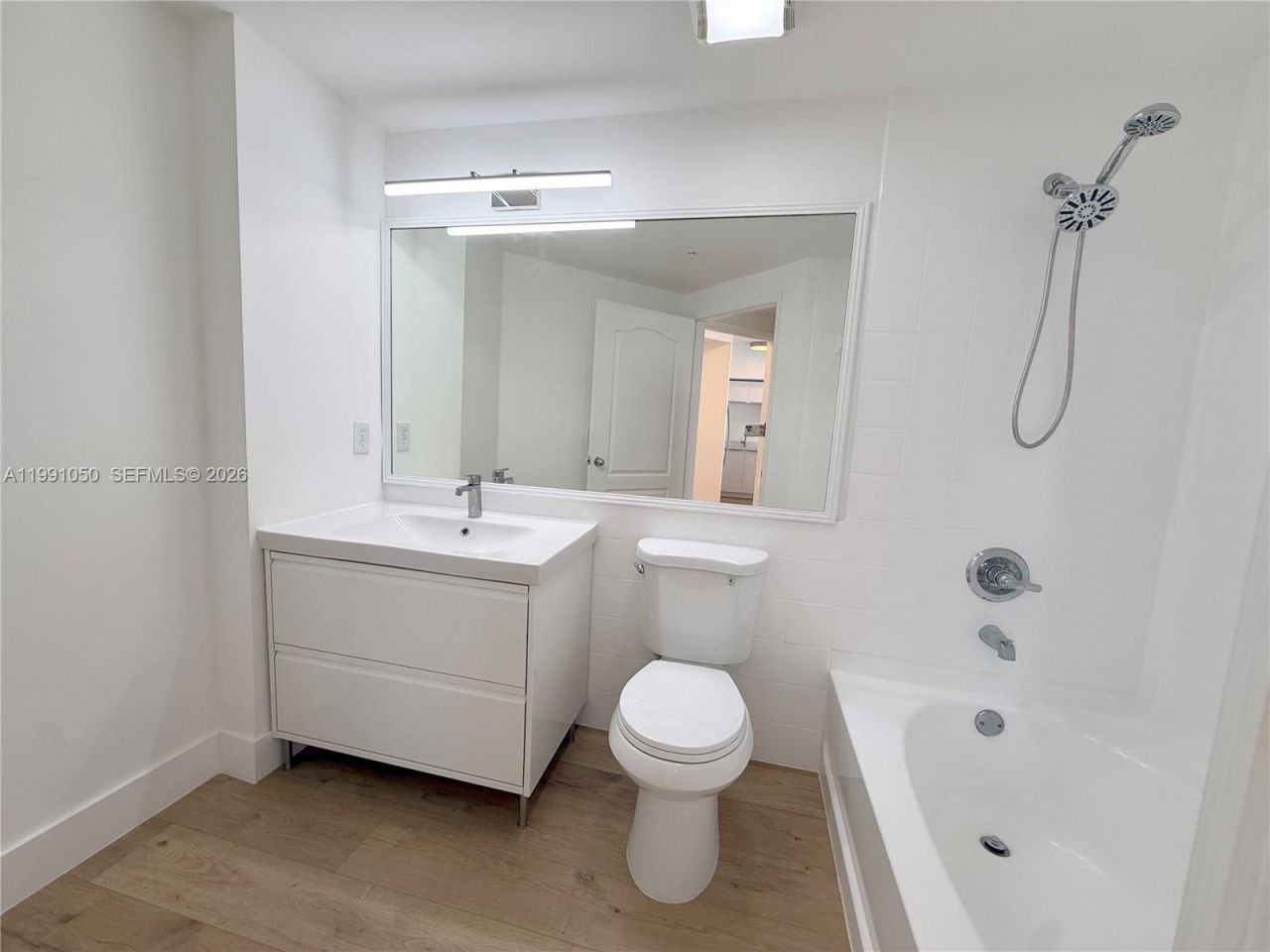 5077 NW 7th St, Unit PH1, Miami, FL 33126 Photo