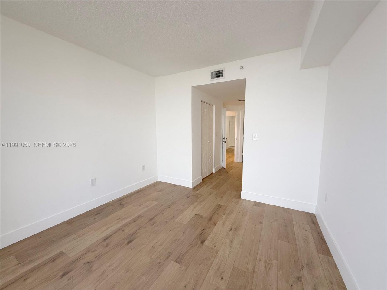 5077 NW 7th St, Unit PH1, Miami, FL 33126 Photo