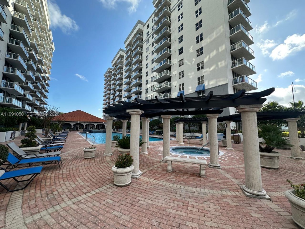 5077 NW 7th St, Unit PH1, Miami, FL 33126 Photo