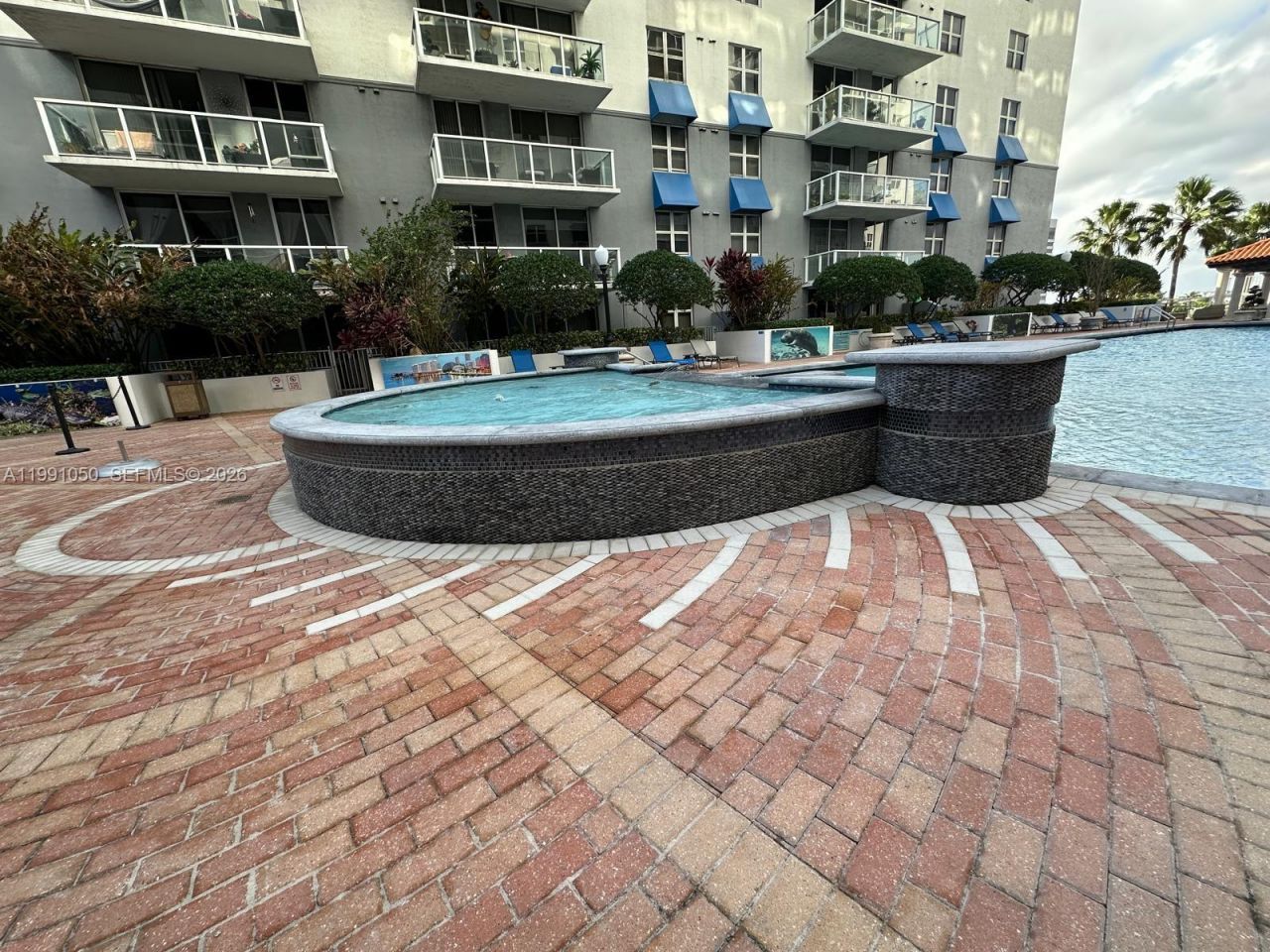 5077 NW 7th St, Unit PH1, Miami, FL 33126 Photo