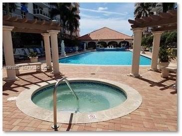 5077 NW 7th St, Unit PH1, Miami, FL 33126 Photo