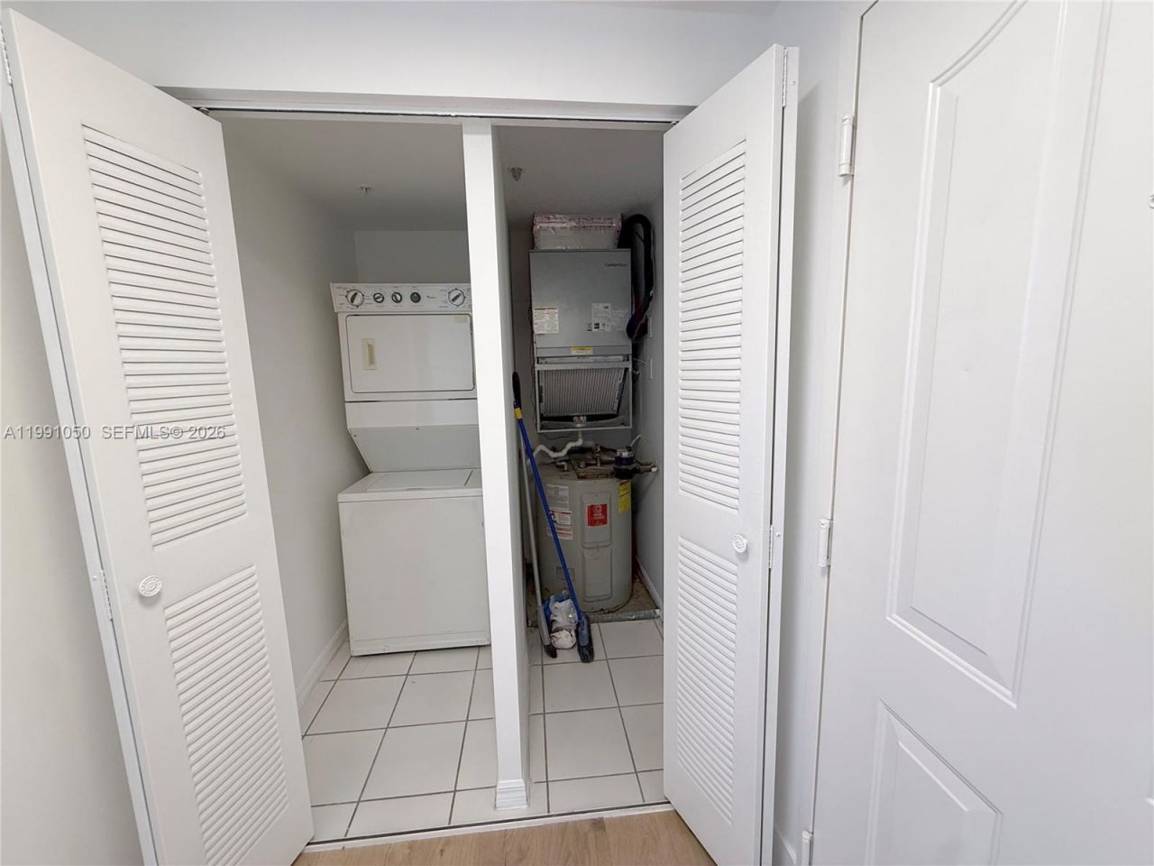 5077 NW 7th St, Unit PH1, Miami, FL 33126 Photo