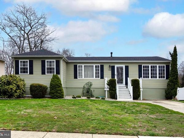112 KAREN DRIVE, WILLIAMSTOWN, NJ 08094