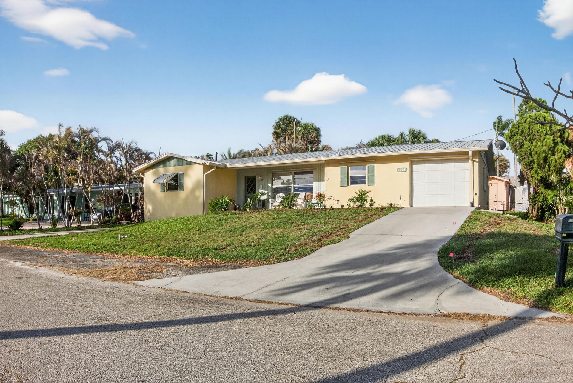 1896 NE Media Avenue, Jensen Beach, FL 34957 Photo