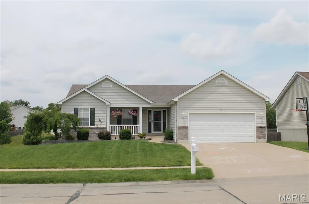 1121 Warm Winds Drive , O Fallon, MO 63366 Main Photo