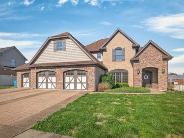 4526 Lake Forest Drive, Owensboro, KY 42303
