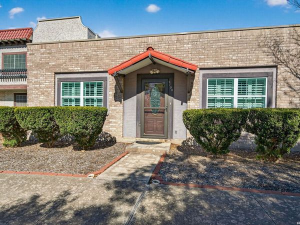 6750 Crown Ridge, San Antonio, TX 78239