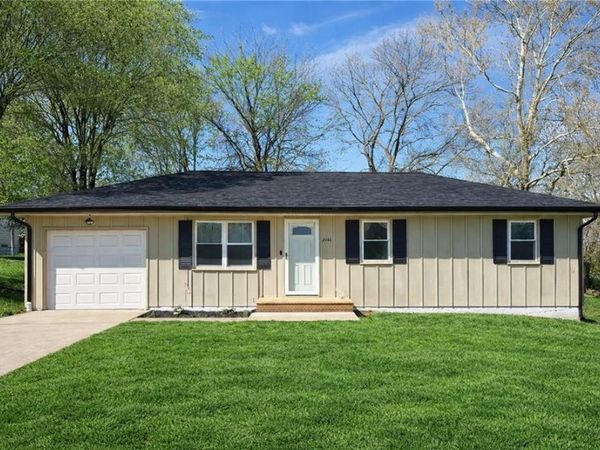 2802 Franklin Avenue, Lexington, MO 64067