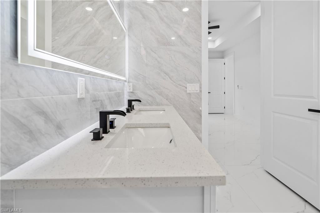 1113 Enrique St E, Lehigh Acres, FL 33974 Photo