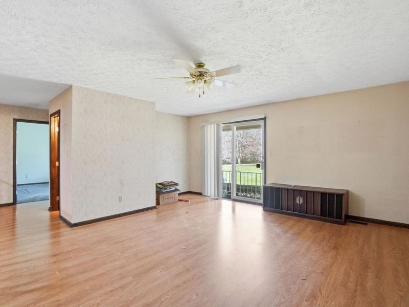 6395 Royalton Drive, Galloway, OH 43119 Photo 8