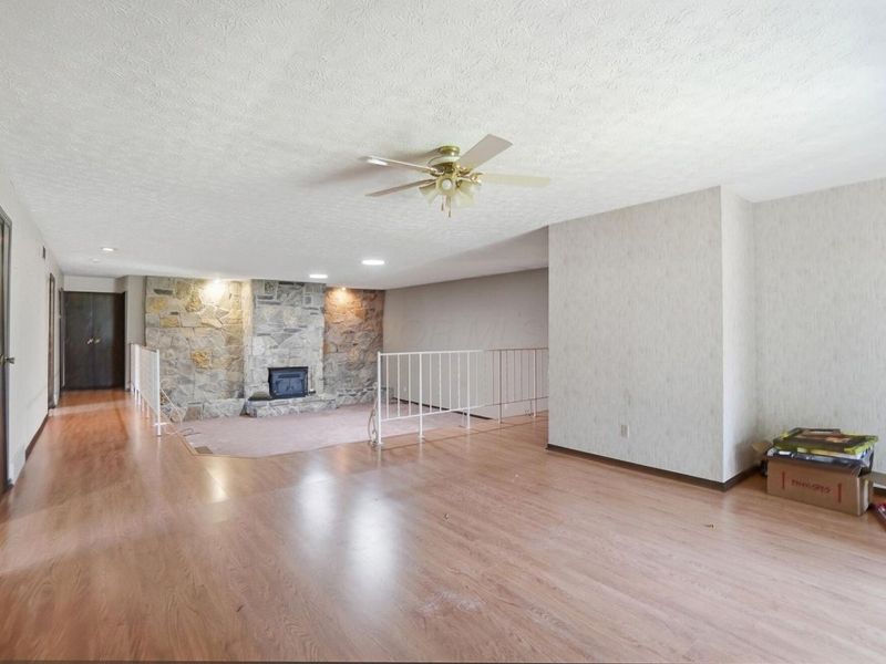 6395 Royalton Drive, Galloway, OH 43119 Photo 9