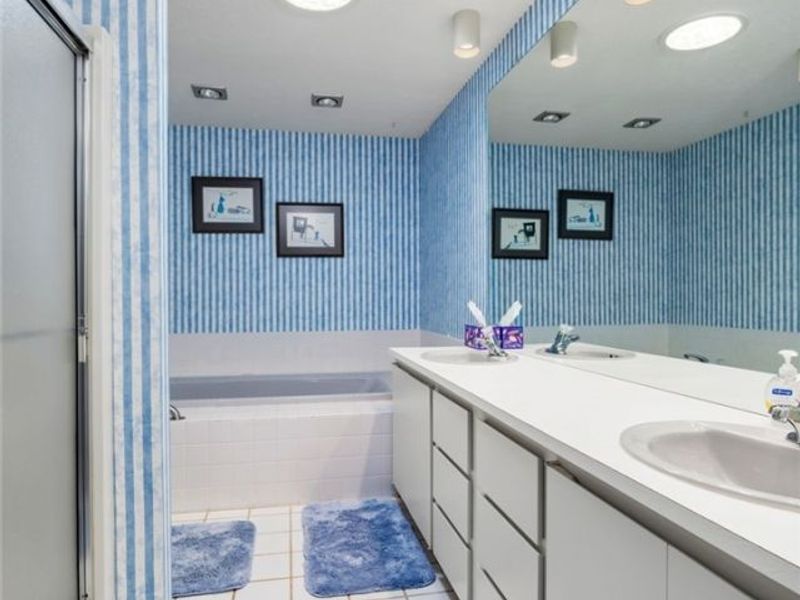 10806 Meadow Trail, Strongsville, OH 44149 Photo 17