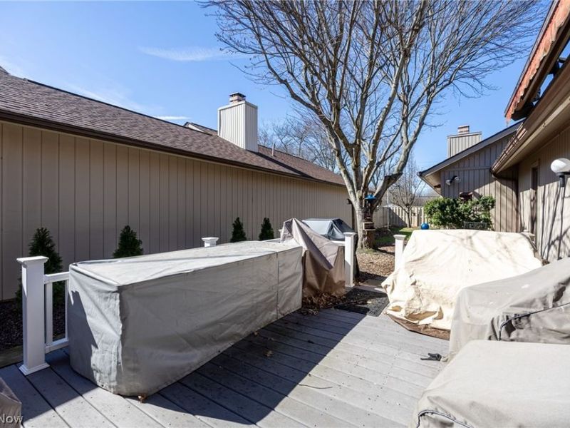 10806 Meadow Trail, Strongsville, OH 44149 Photo 22