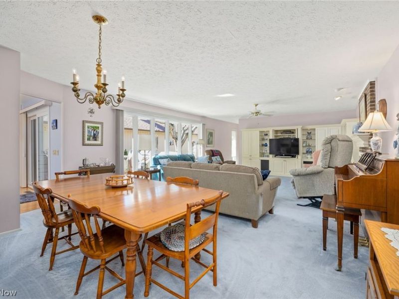 10806 Meadow Trail, Strongsville, OH 44149 Photo 8