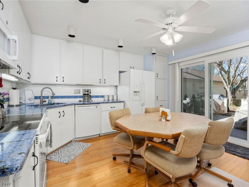 10806 Meadow Trail, Strongsville, OH 44149 Photo 9