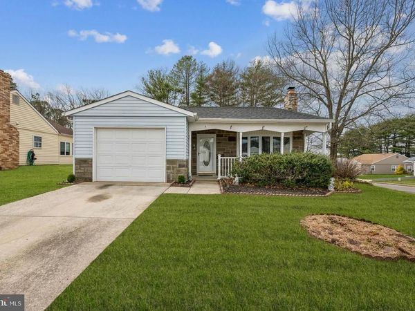 1 NEW CASTLE DRIVE , SOUTHAMPTON, NJ 08088