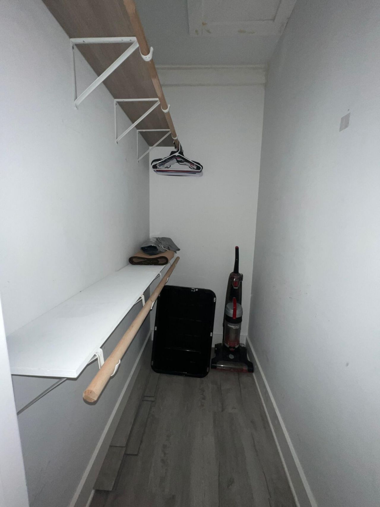 747 Harbor View Road Photo 10