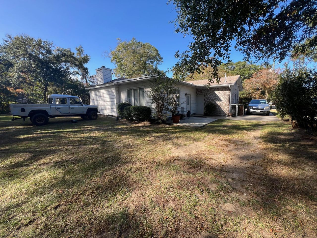 747 Harbor View Road Photo 14