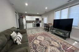 747 Harbor View Road photo 4