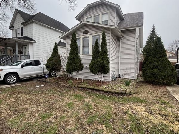 2726 S 60th Court, Cicero, IL 60804