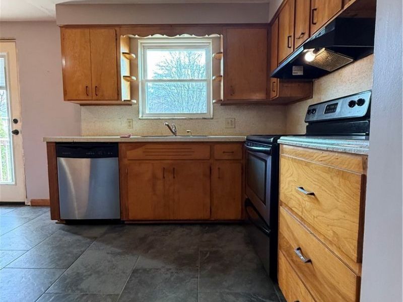 1415 Tomahawk Lane, Coshocton, OH 43812 Photo 12