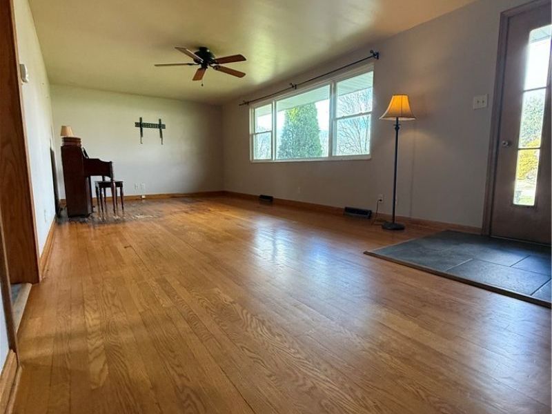 1415 Tomahawk Lane, Coshocton, OH 43812 Photo 6