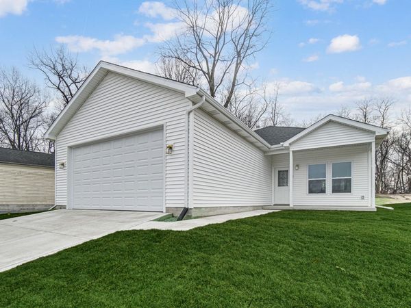 3941 Riverdale Avenue, Lake Station, IN 46405