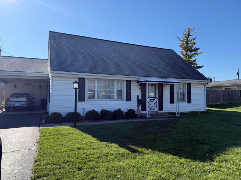 199 N Murray Hill, Columbus, OH 43228 Photo 1