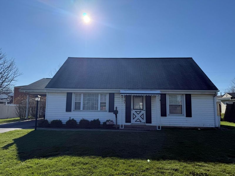 199 N Murray Hill, Columbus, OH 43228 Photo 2