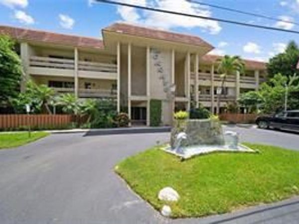 1700 SE 15th Street, Unit 310, Fort Lauderdale, FL 33316