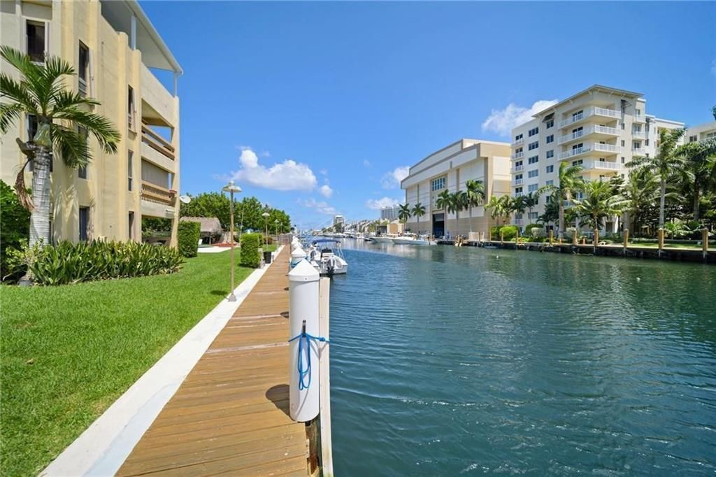1700 SE 15th Street, Unit 310, Fort Lauderdale, FL 33316 Photo