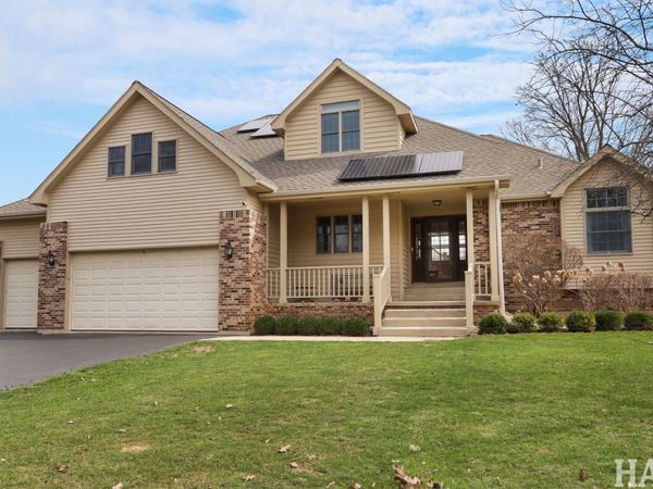 202 Country Club Drive , McHenry, IL 60050